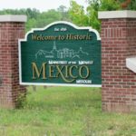 Welcome to historic Mexico town sign